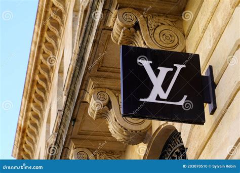 signos de louis vuitton.